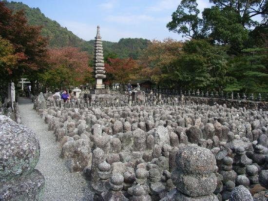 Adashino-Nenbutsu-ji-03